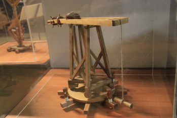 Выставка «Тайны Леонардо да Винчи. Гениальные изобретения XV века»